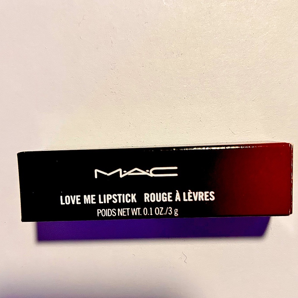 MAC Cosmetics💄💋♥️ Love Me Lipstick Color: “E For Effortless”